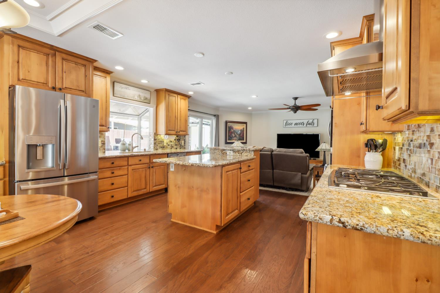 Diamond Oaks Road, Roseville, California image 20