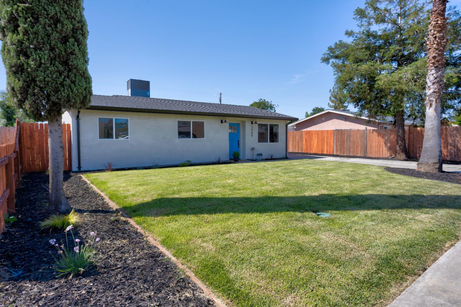 E 9th Street, Stockton, California image 1
