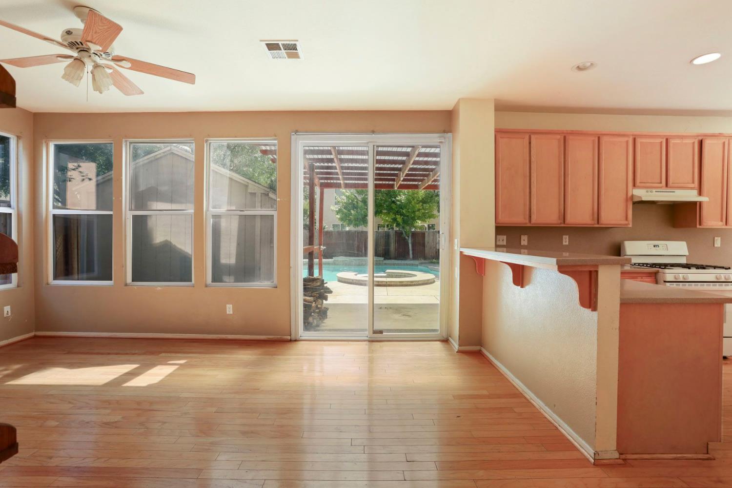 Sekera Court, Tracy, California image 11