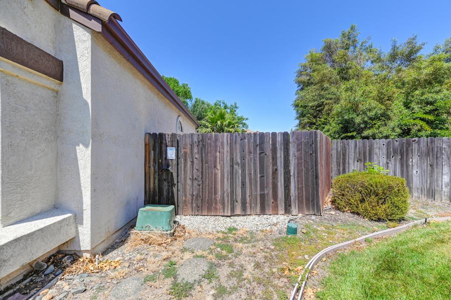 Devon Court, Rocklin, California image 6