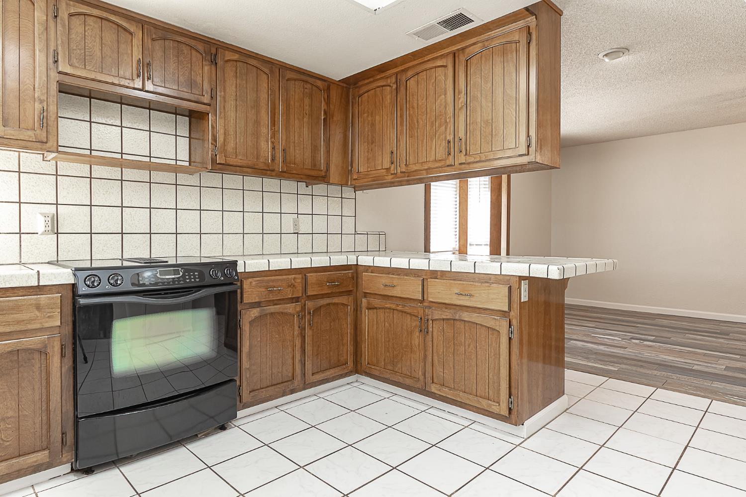 Paioni Court, Modesto, California image 15