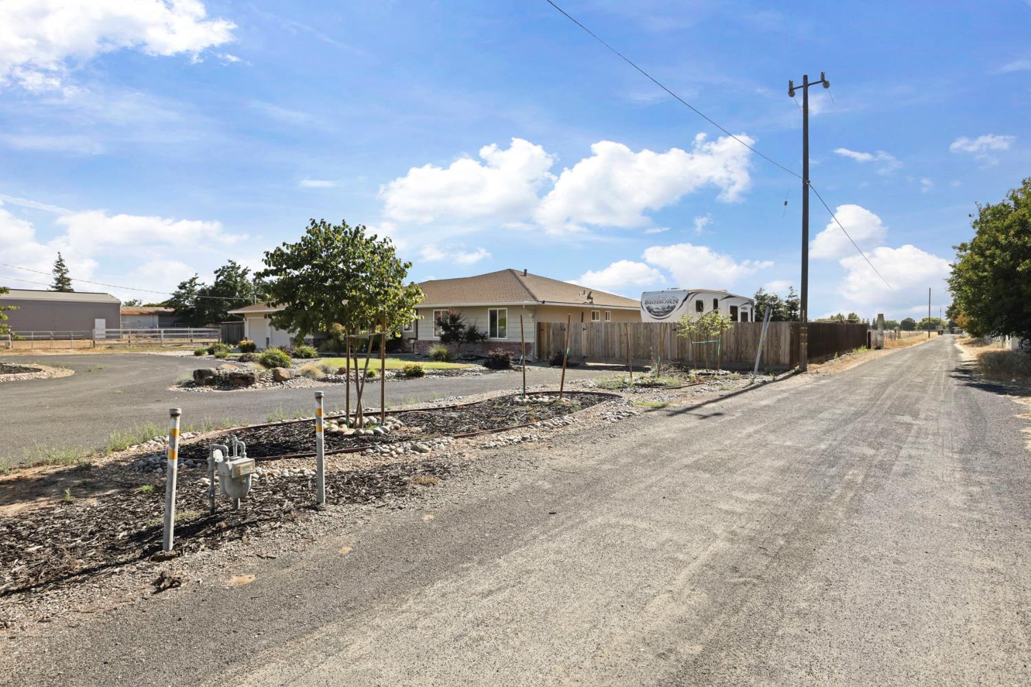 Tinnin Road, Manteca, California image 9