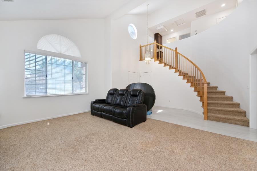 Devon Court, Rocklin, California image 9