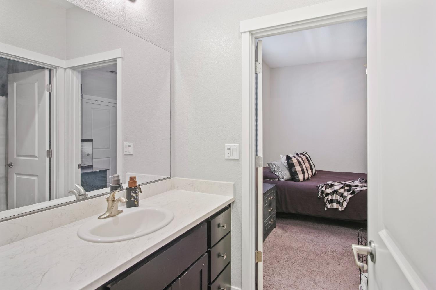 Amethyst Drive, Hilmar, California image 23