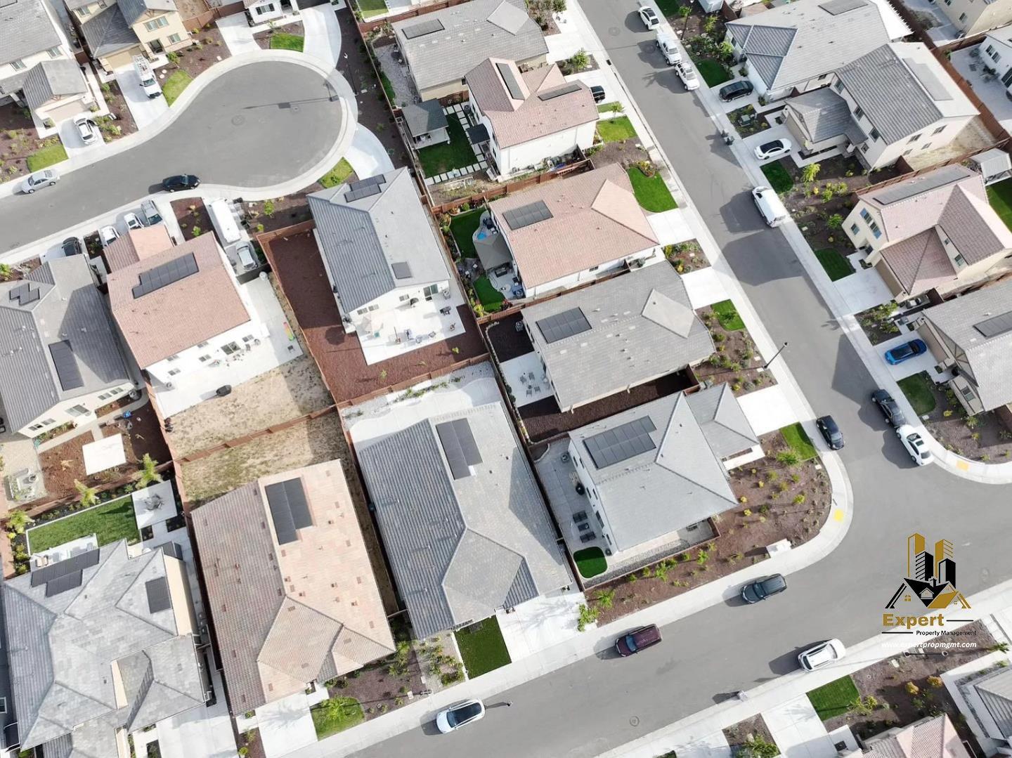 Swing Way, Roseville, California image 28