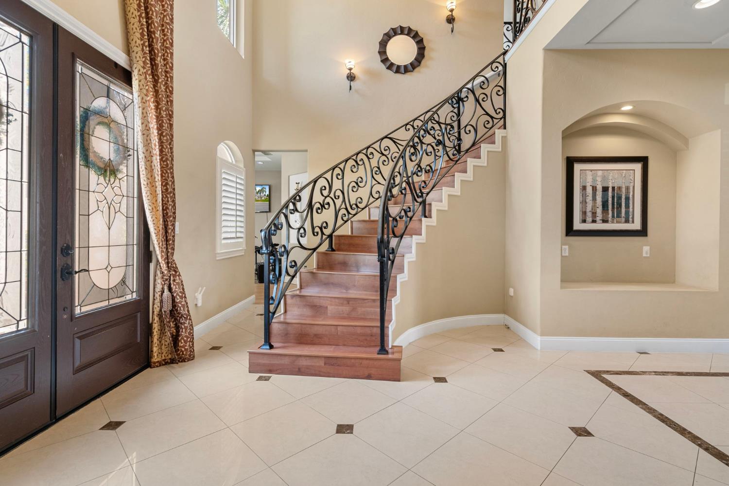 Terracina Circle, Manteca, California image 10