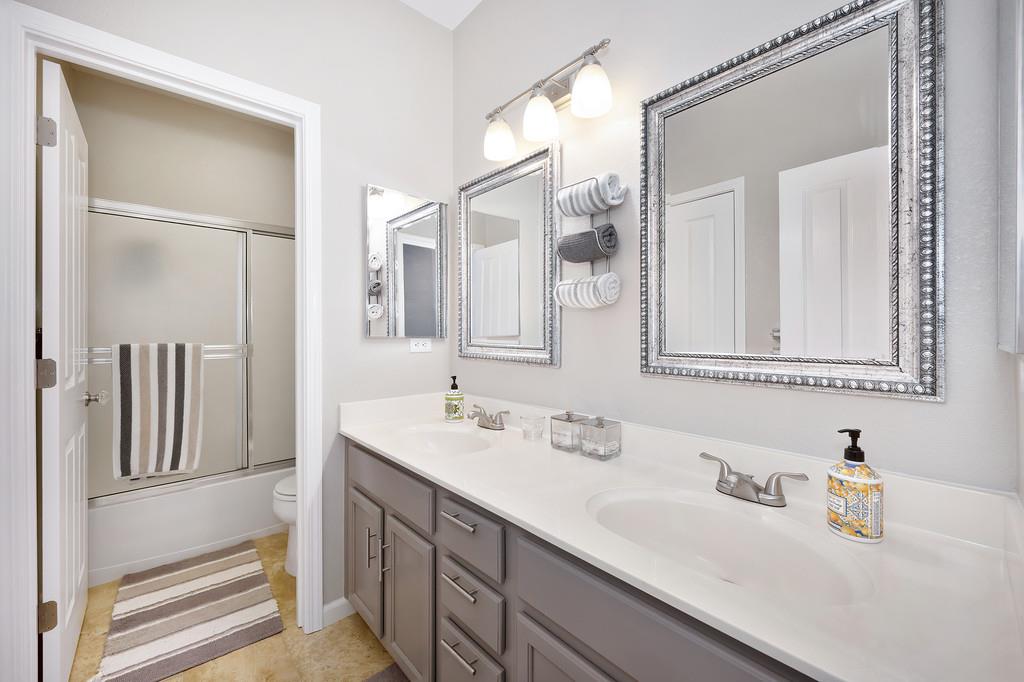 Bella Cir, Lincoln, California image 33