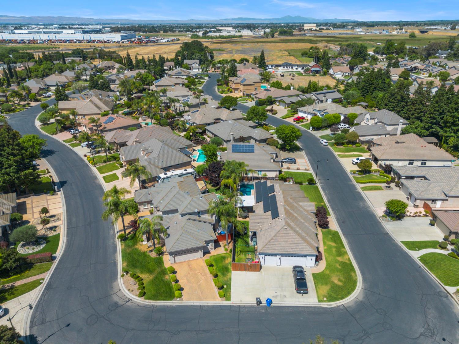Detail Gallery Image 61 of 66 For 1525 Terracina Cir, Manteca,  CA 95336 - 4 Beds | 3/1 Baths