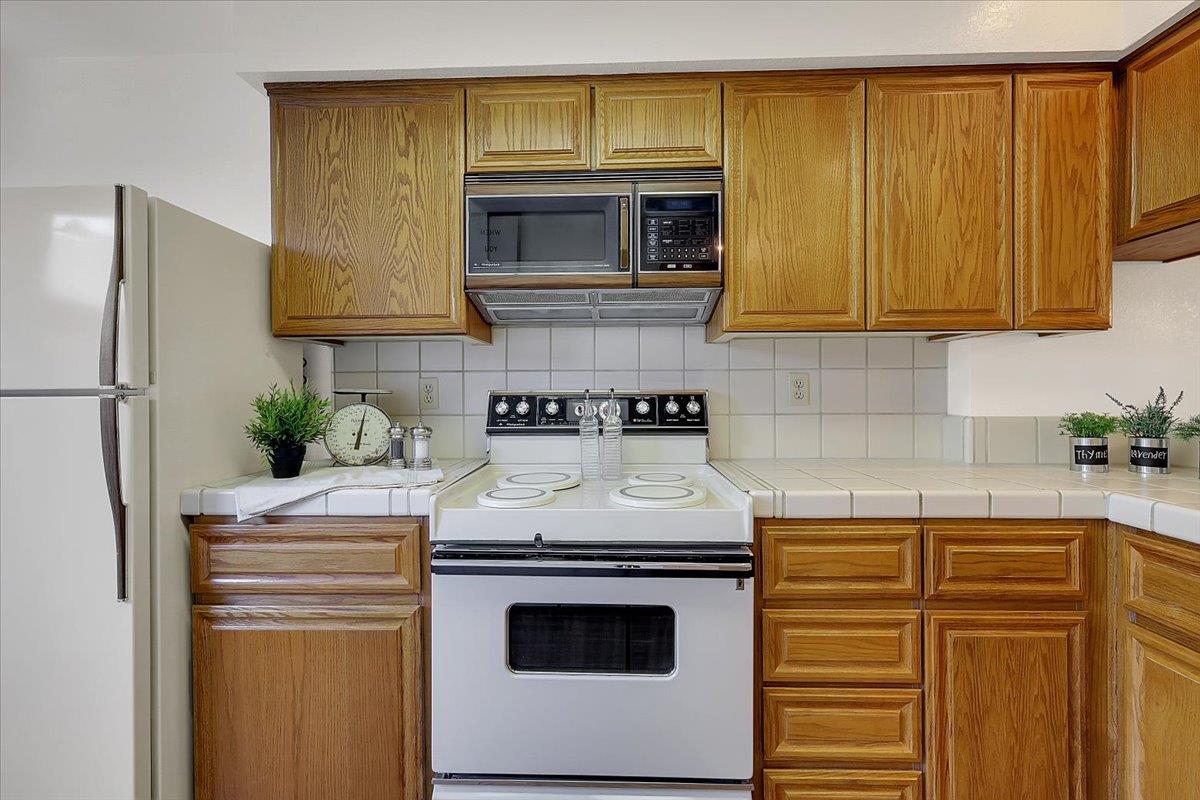 Photo #11: 225067694 Listing: Photo #11