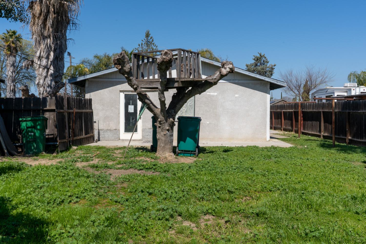 E Broadway Street, Planada, California image 31
