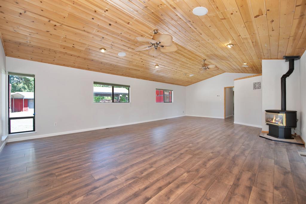 Orchard Place, Applegate, California image 34