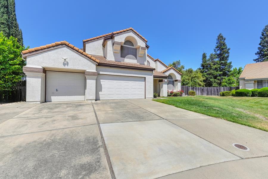 Devon Court, Rocklin, California image 2