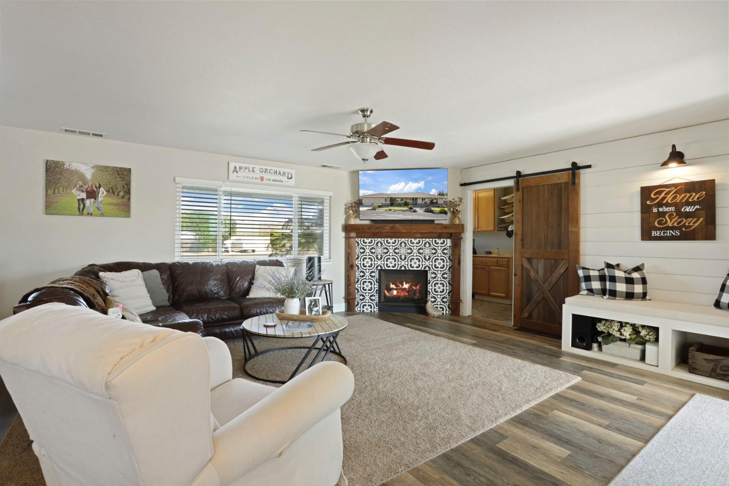 Tinnin Road, Manteca, California image 24