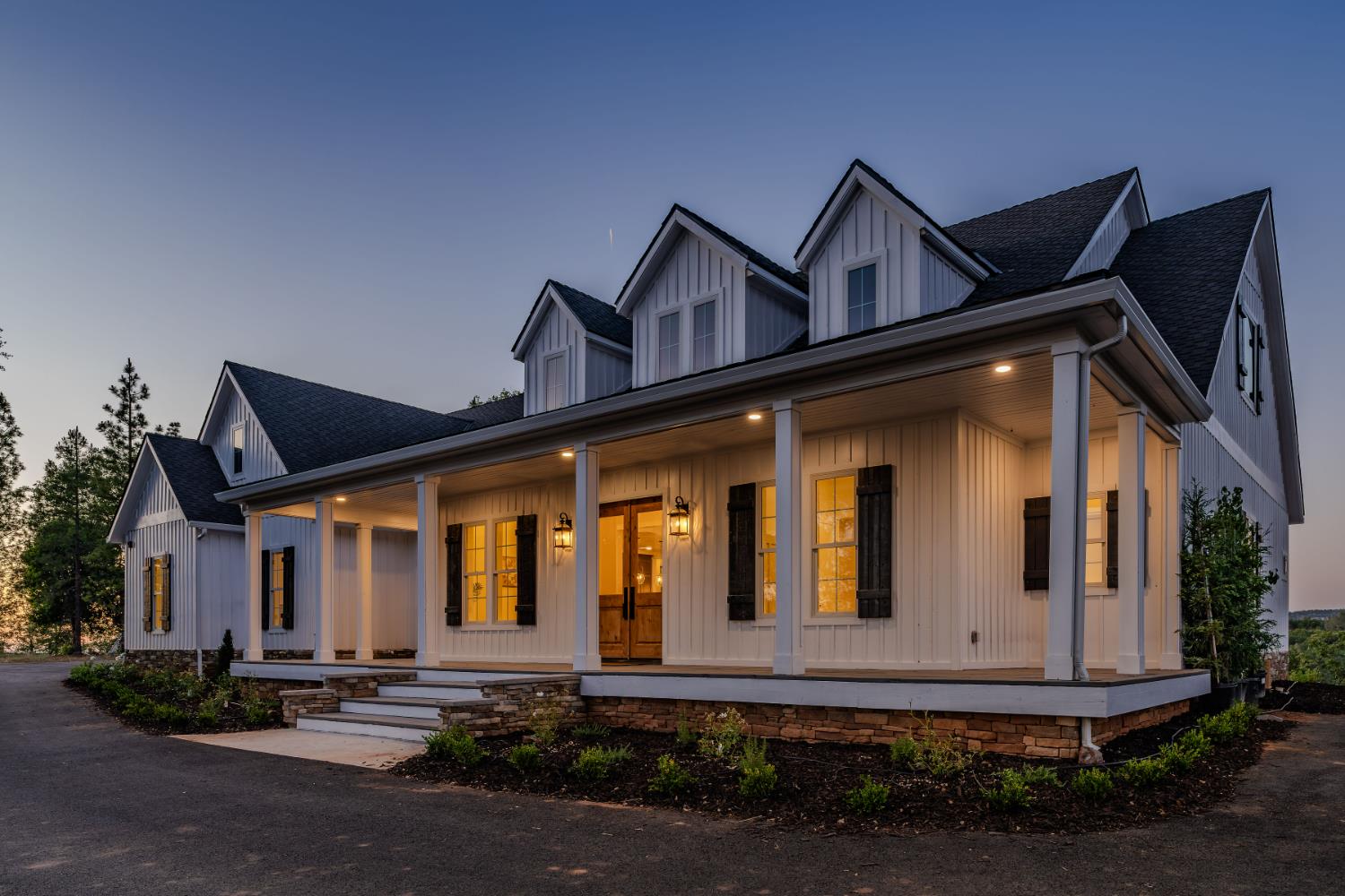 Detail Gallery Image 1 of 75 For 14874 Surrey Junction Ln, Sutter Creek,  CA 95685 - 4 Beds | 3/1 Baths