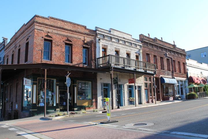 Wilson Street, Grass Valley, California image 25
