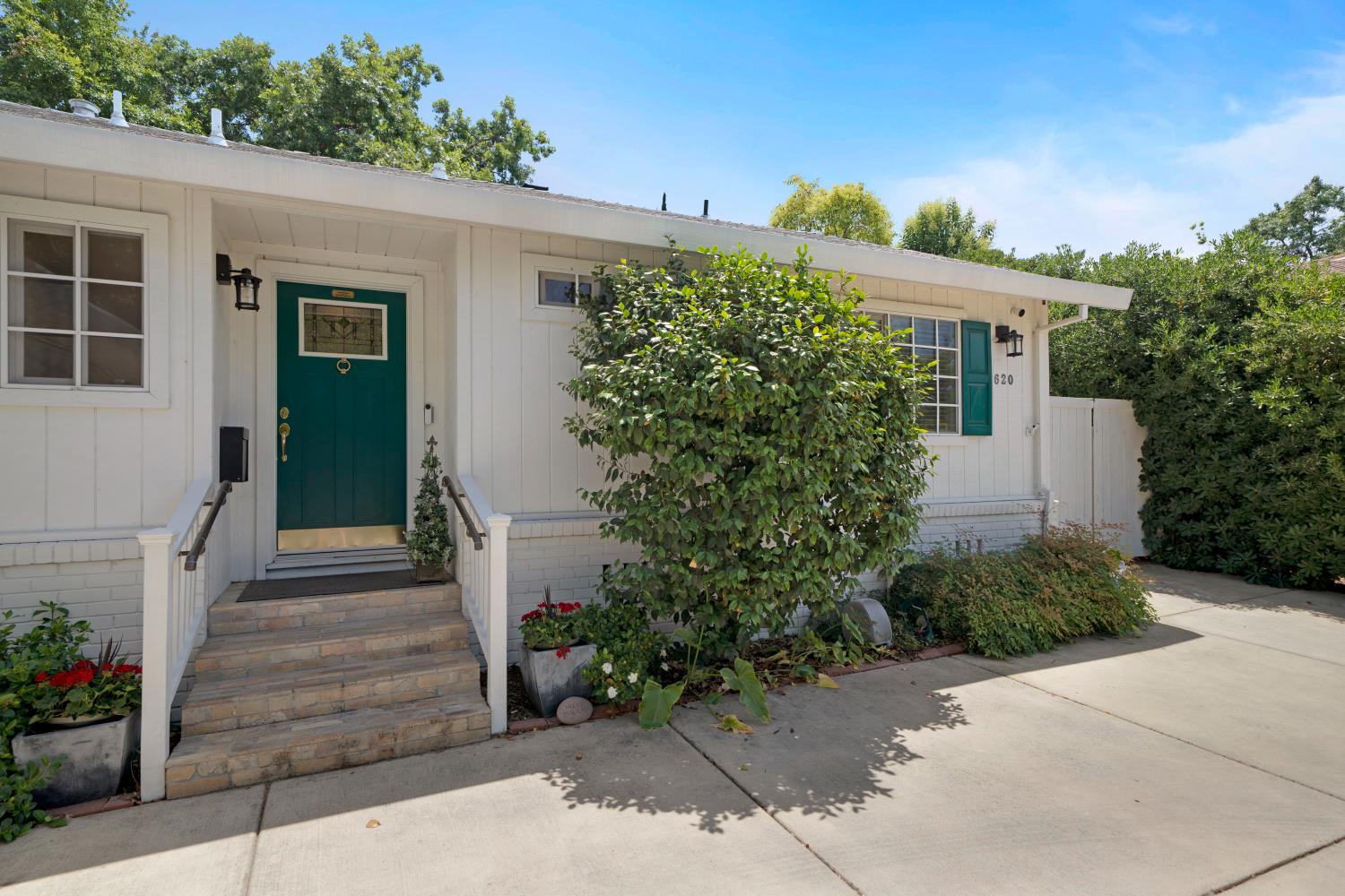 North Ridge Drive, Citrus Heights, California image 3