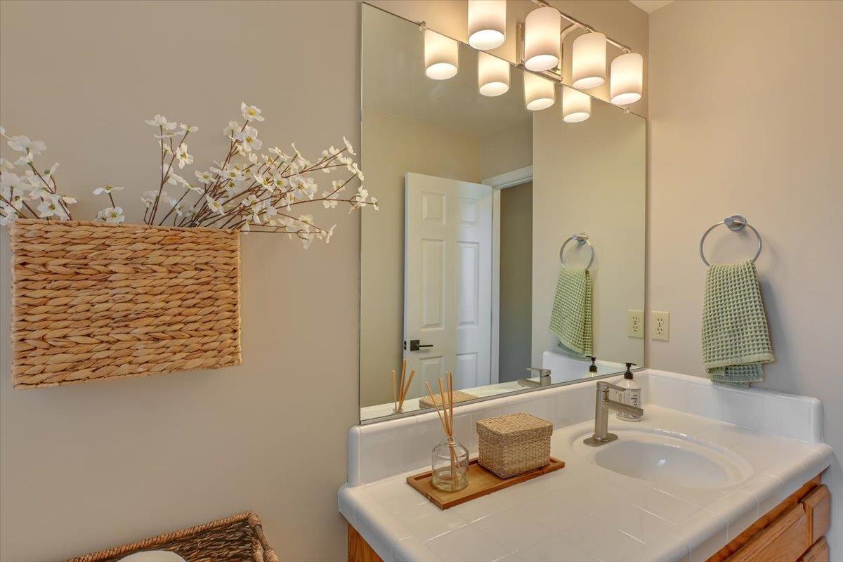 Woodhaven Drive, Yuba City, California image 37