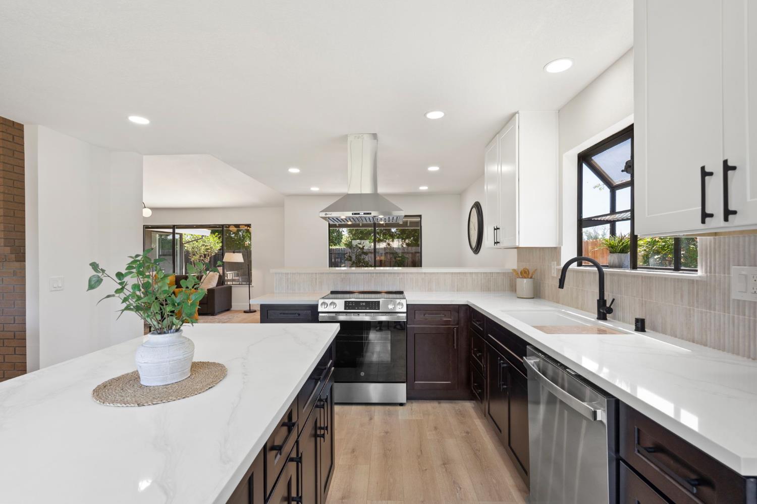 Blossom Hill Way, Roseville, California image 10