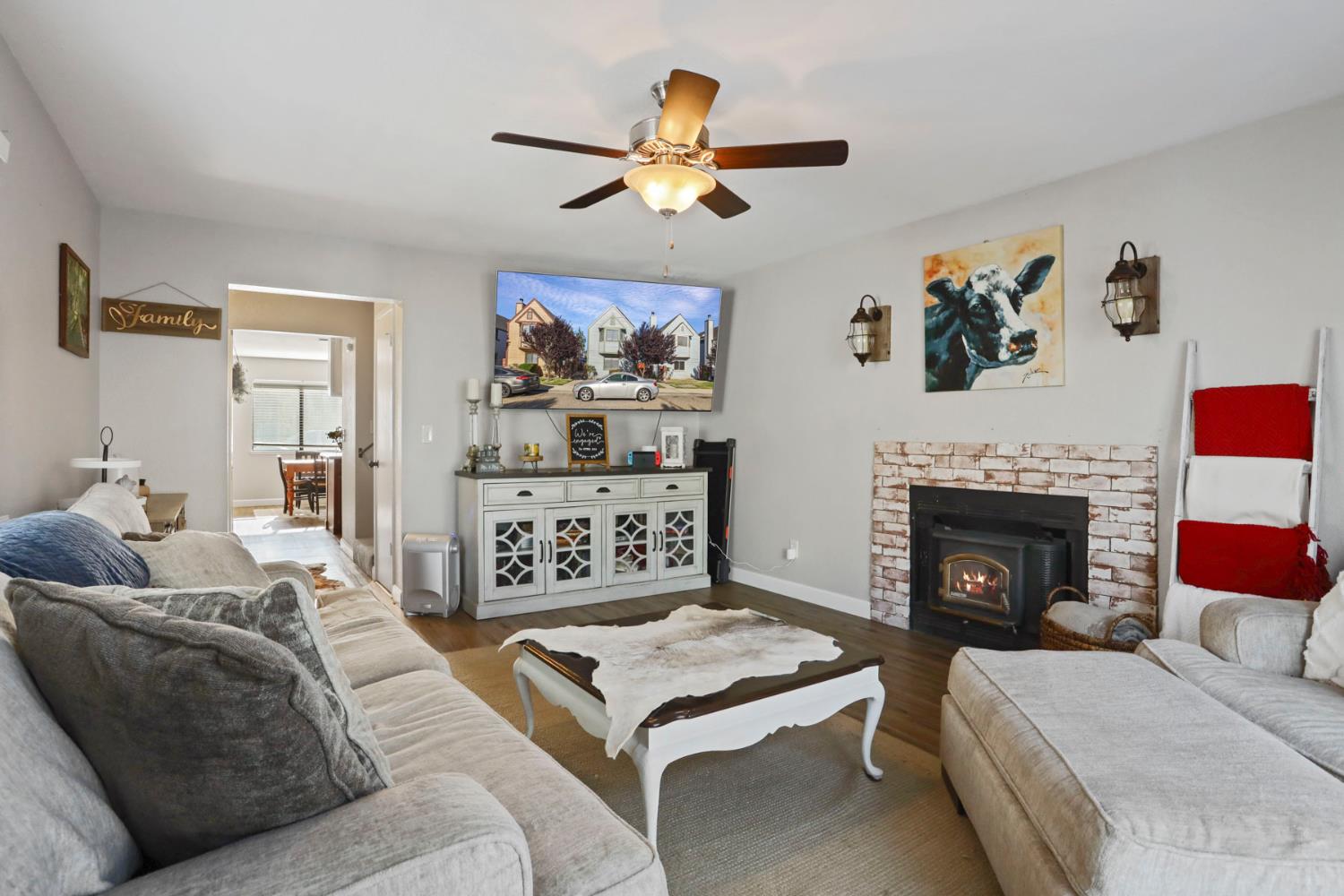 Benjamin Place, Manteca, California image 16