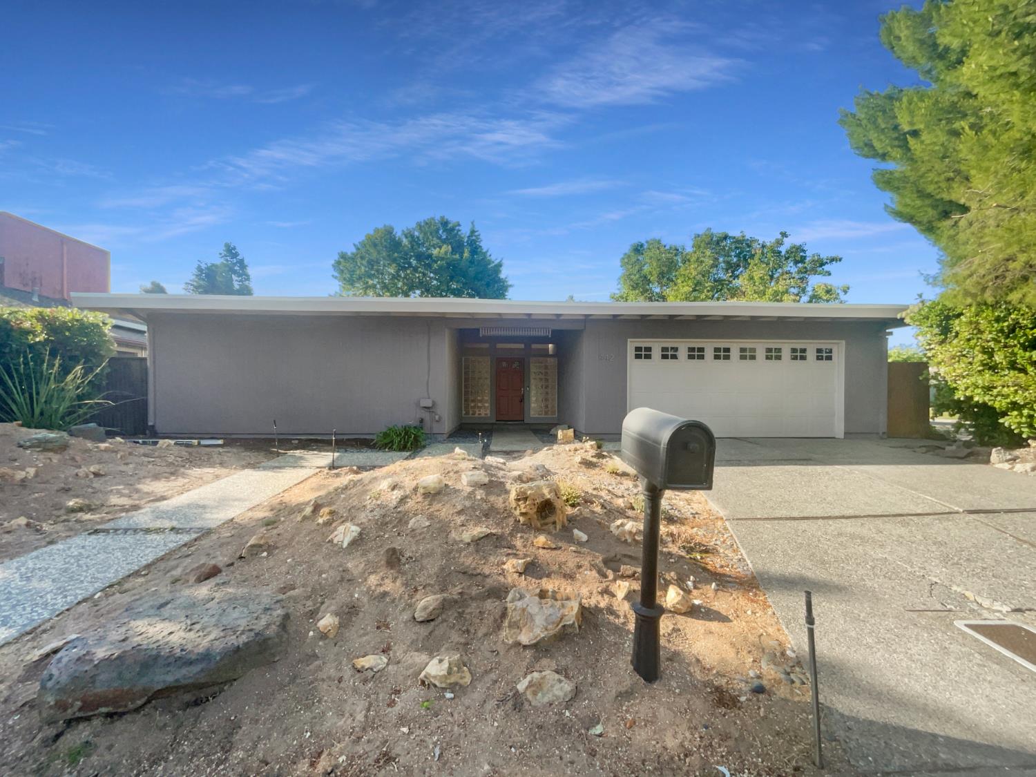 Grande Avenue, Davis, California image 1
