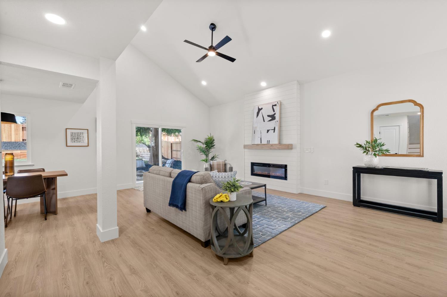 Tanana River Court, Citrus Heights, California image 3
