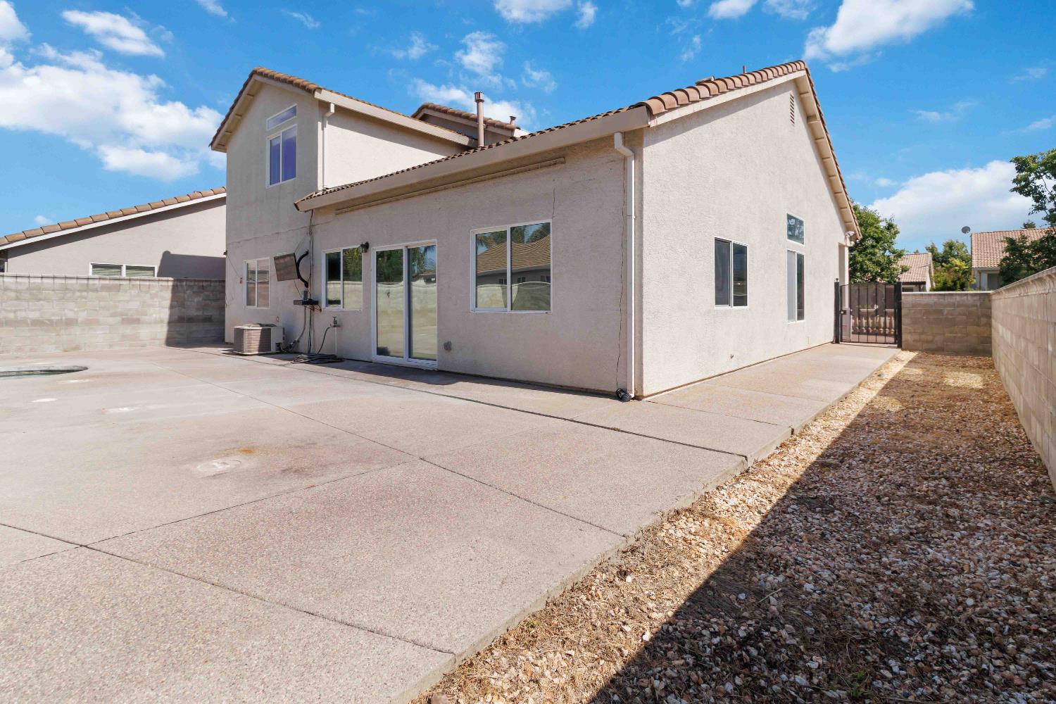 Livorno Way, Elk Grove, California image 36