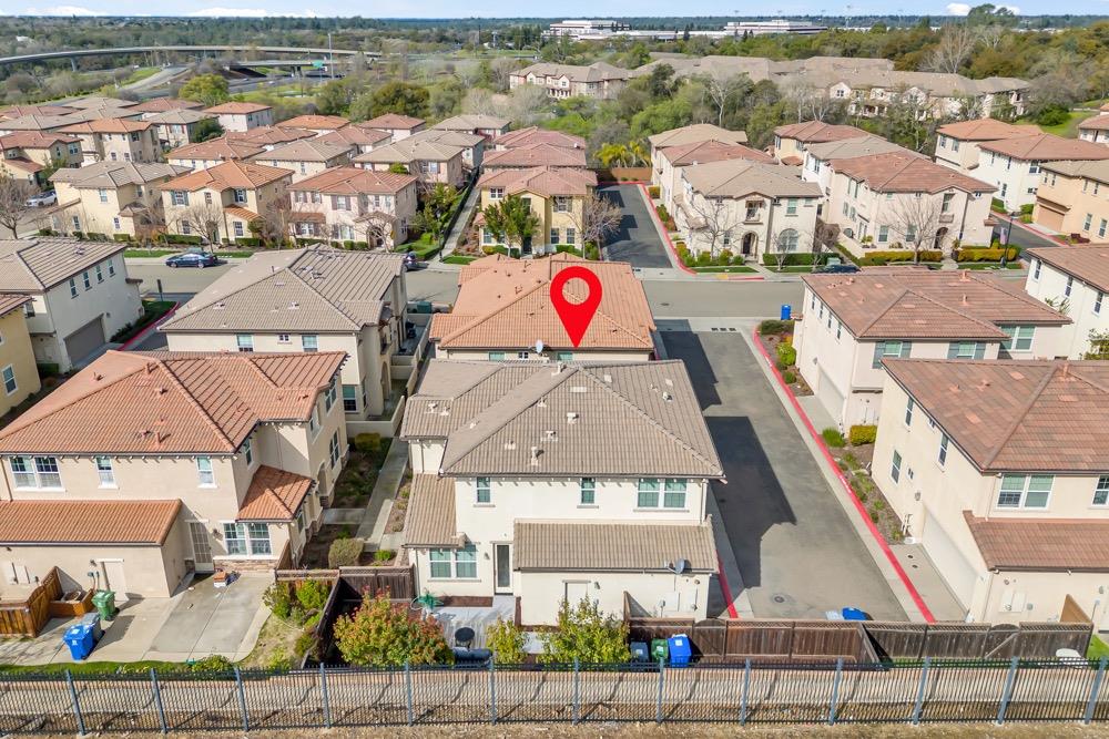 Barnhill Drive, Folsom, California image 42