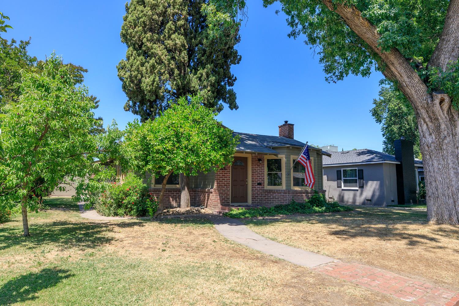 El Cajon Avenue, Modesto, California image 3