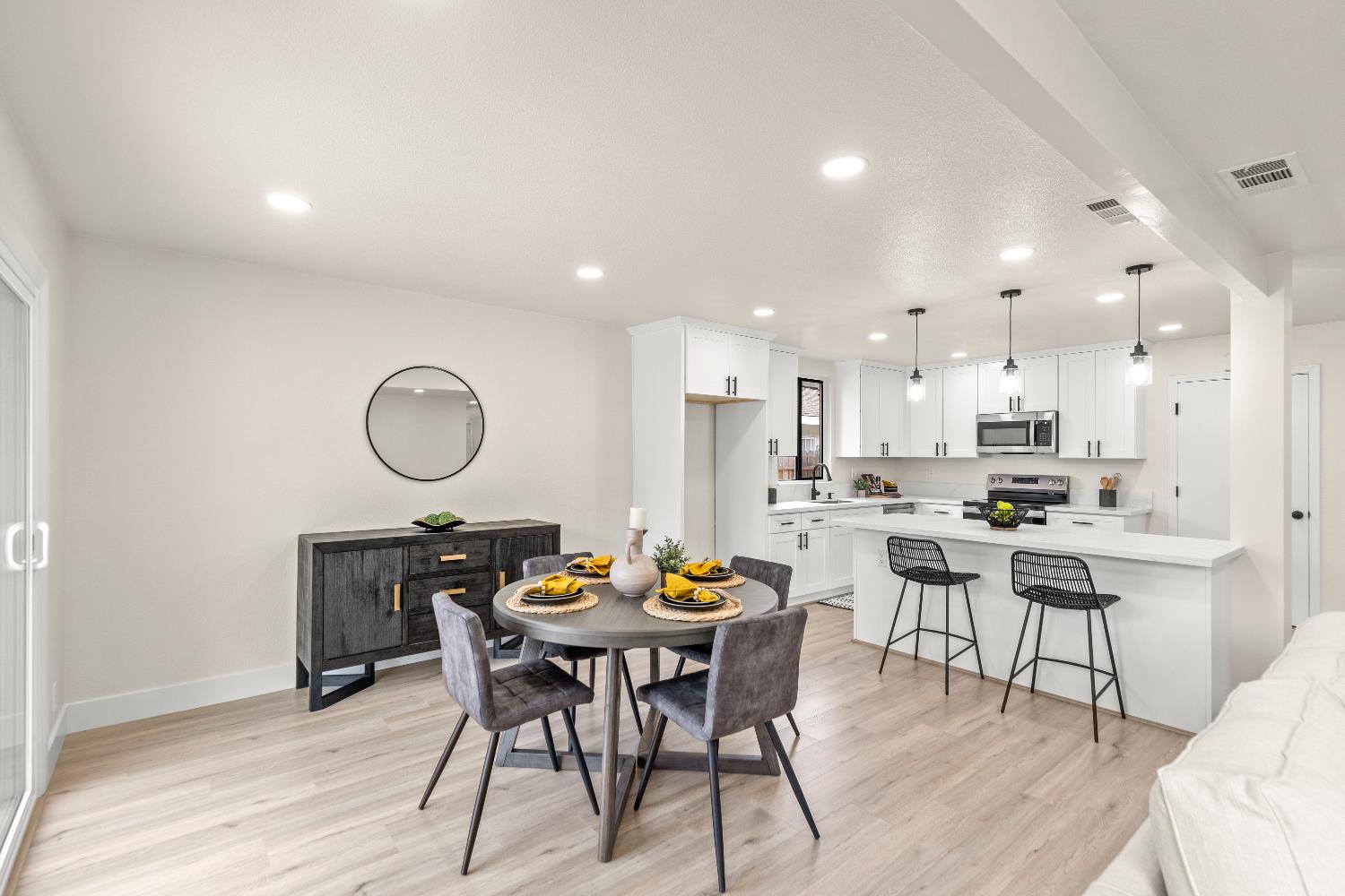 Cordova Lane, Rancho Cordova, California image 6