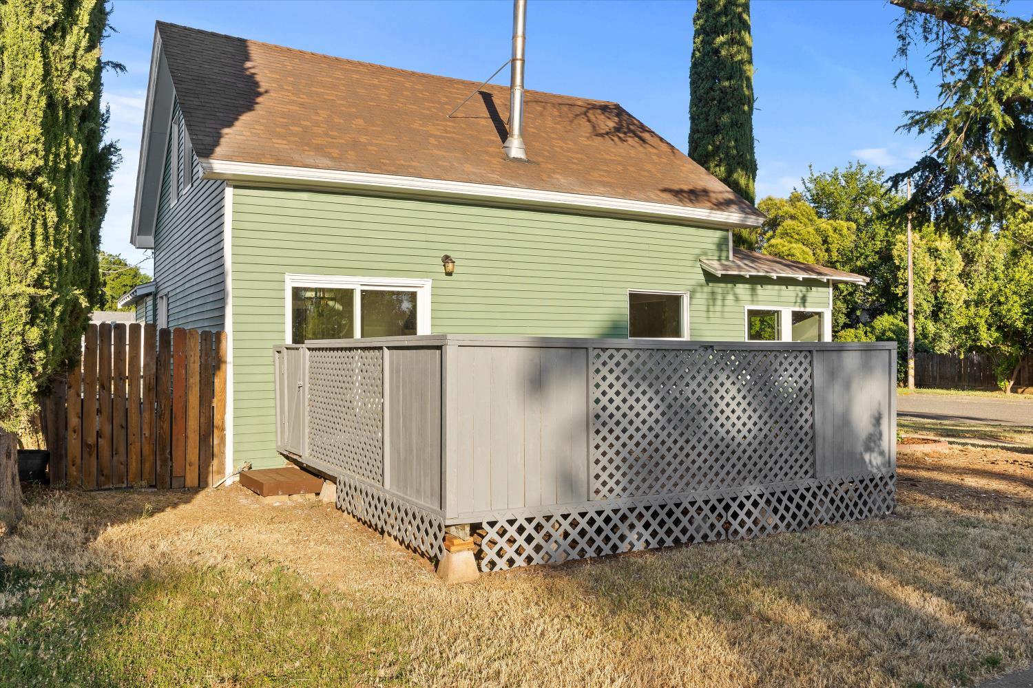 E Oak Street, Willows, California image 37