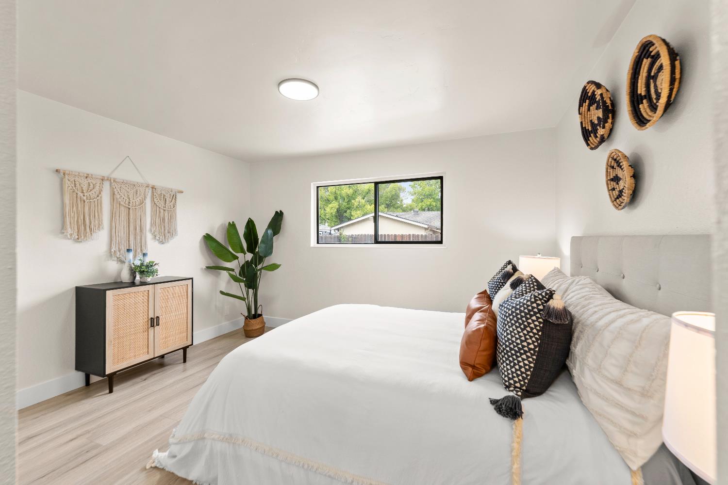 Cordova Lane, Rancho Cordova, California image 17