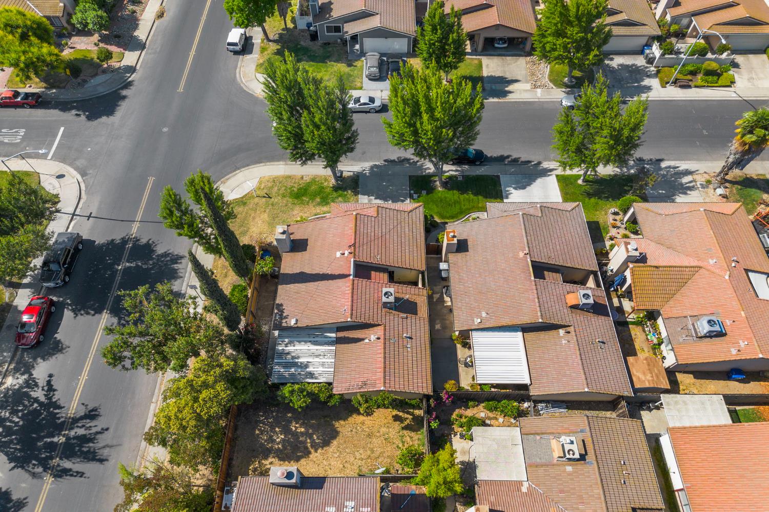 Grapeleaf Way, Modesto, California image 38