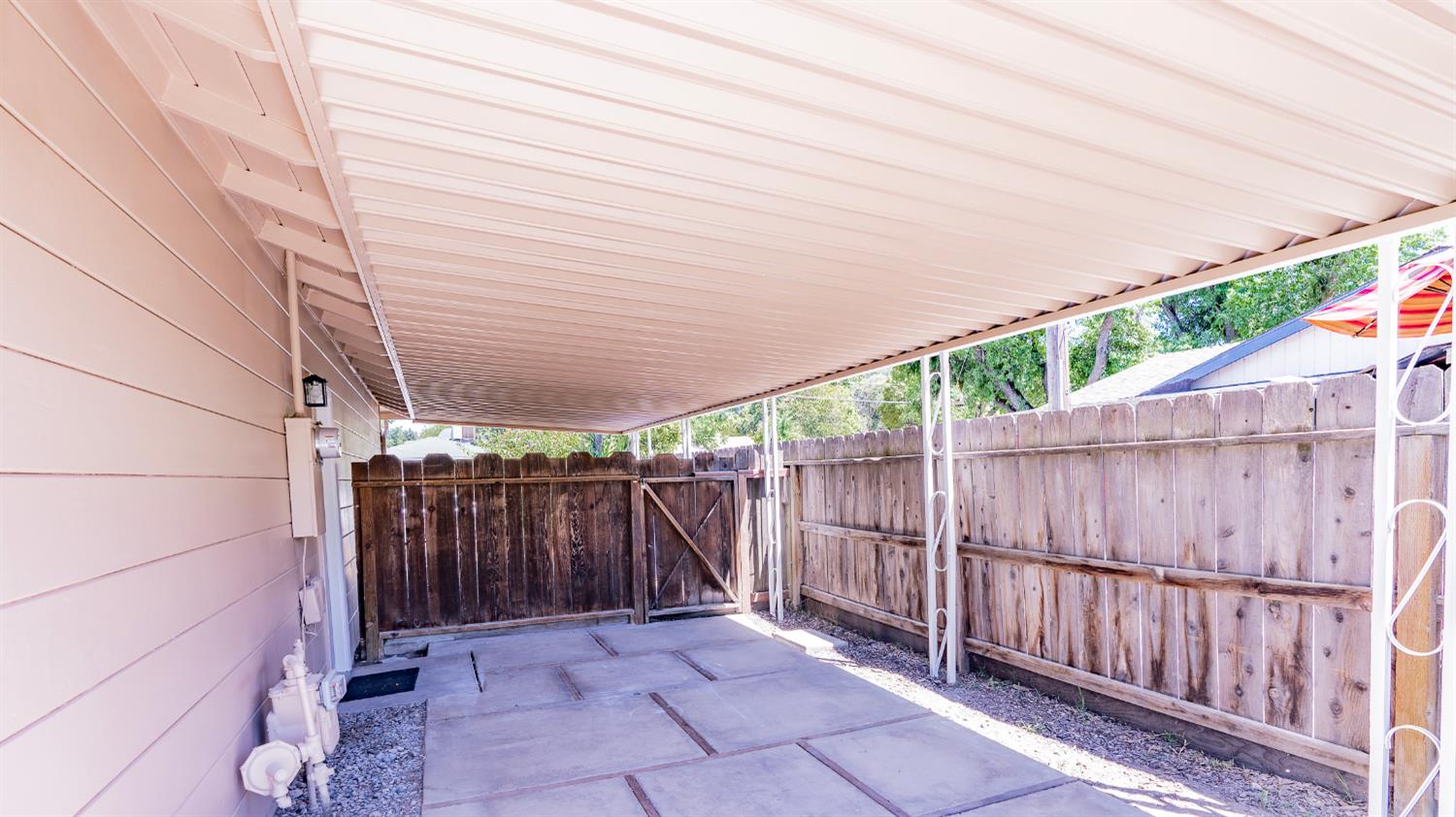 Ramona Avenue, Modesto, California image 13