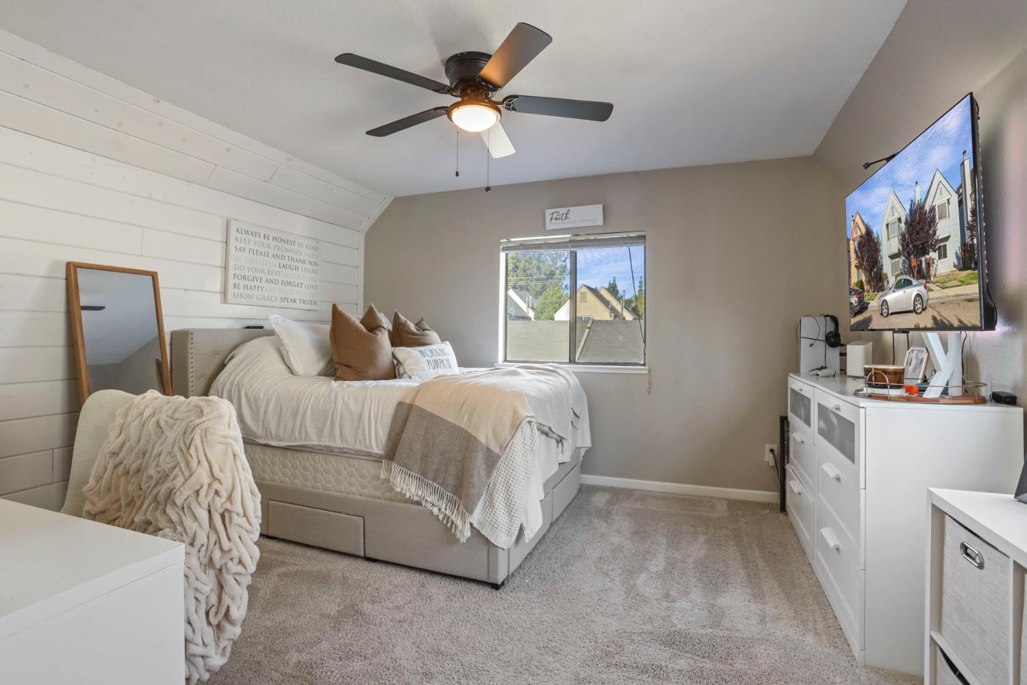Benjamin Place, Manteca, California image 31