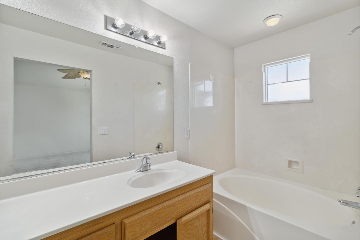 Livorno Way, Elk Grove, California image 33