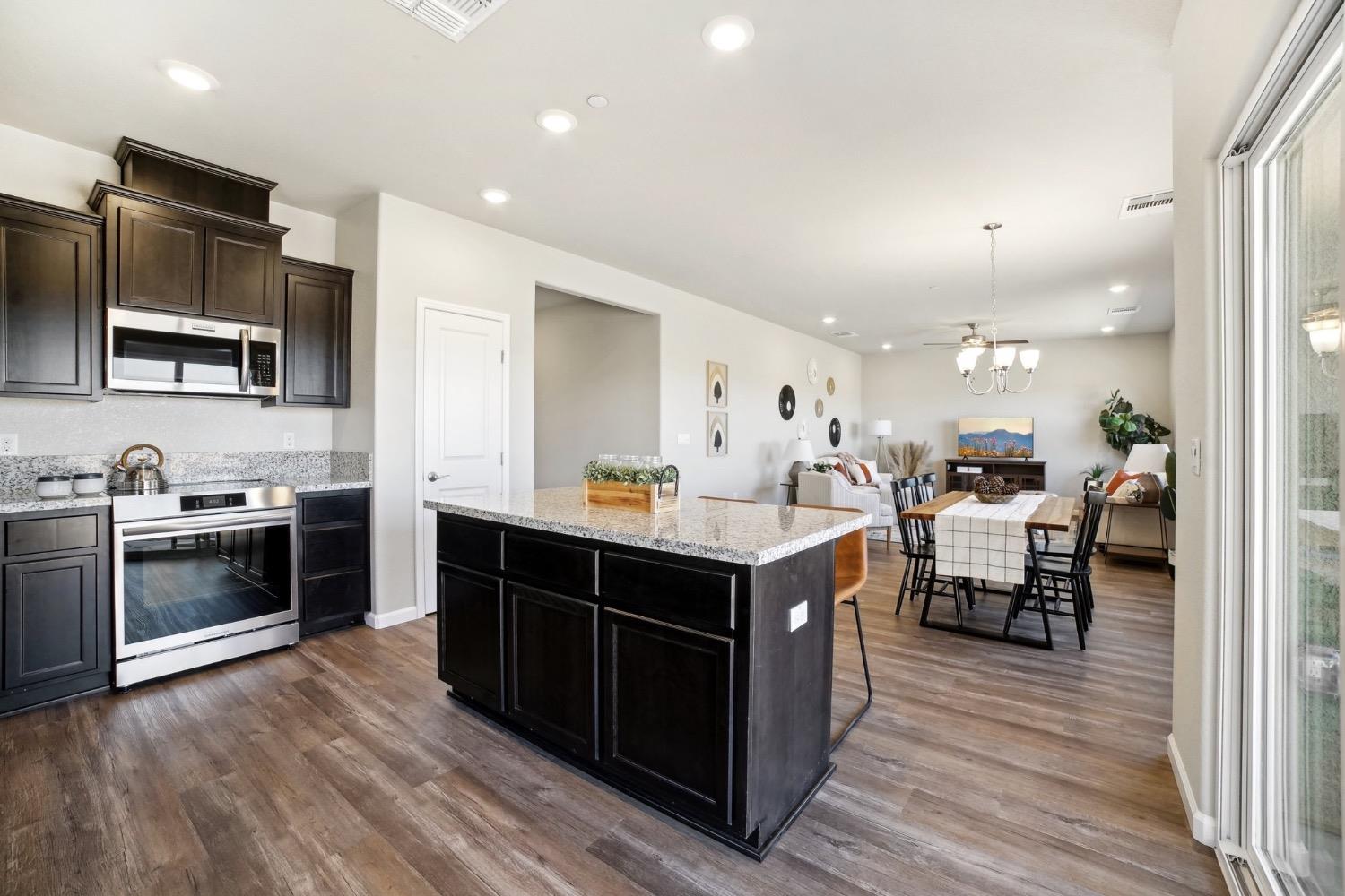 Hogan Road, Galt, California image 9