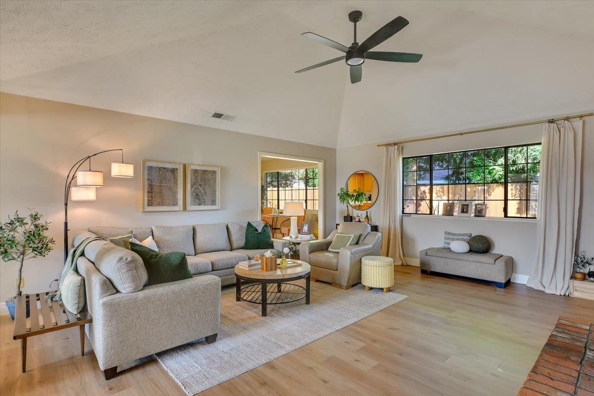 Woodhaven Drive, Yuba City, California image 14