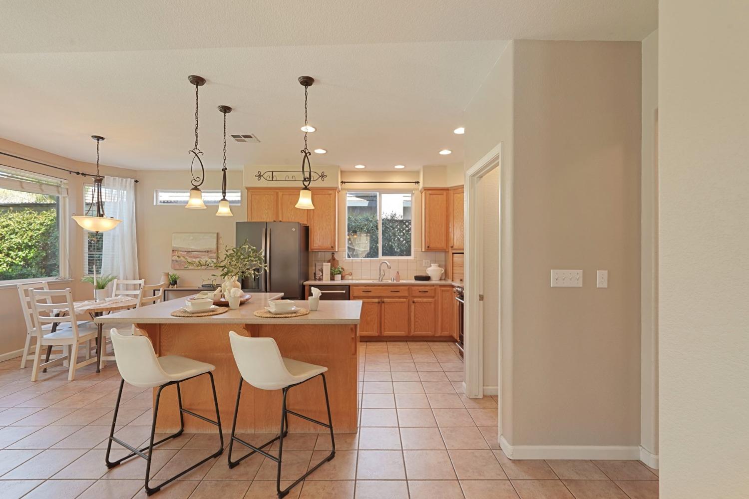 Picadilly Way, Manteca, California image 12