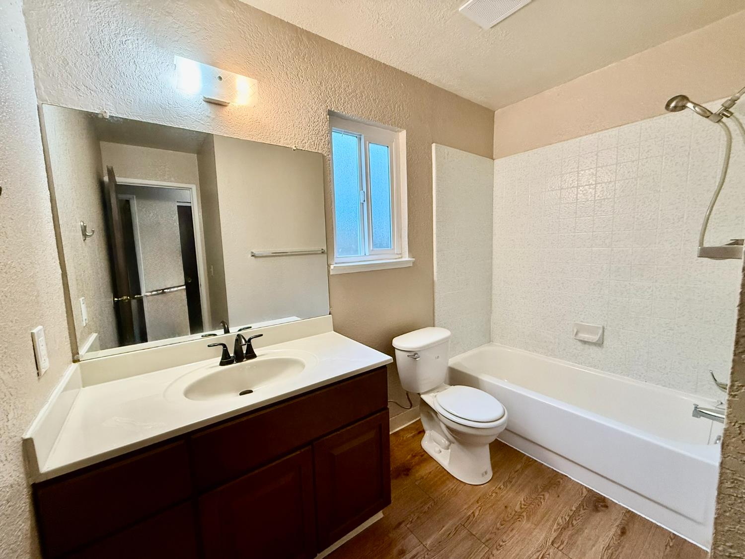 7330 Kelley Drive, Stockton, California image 11