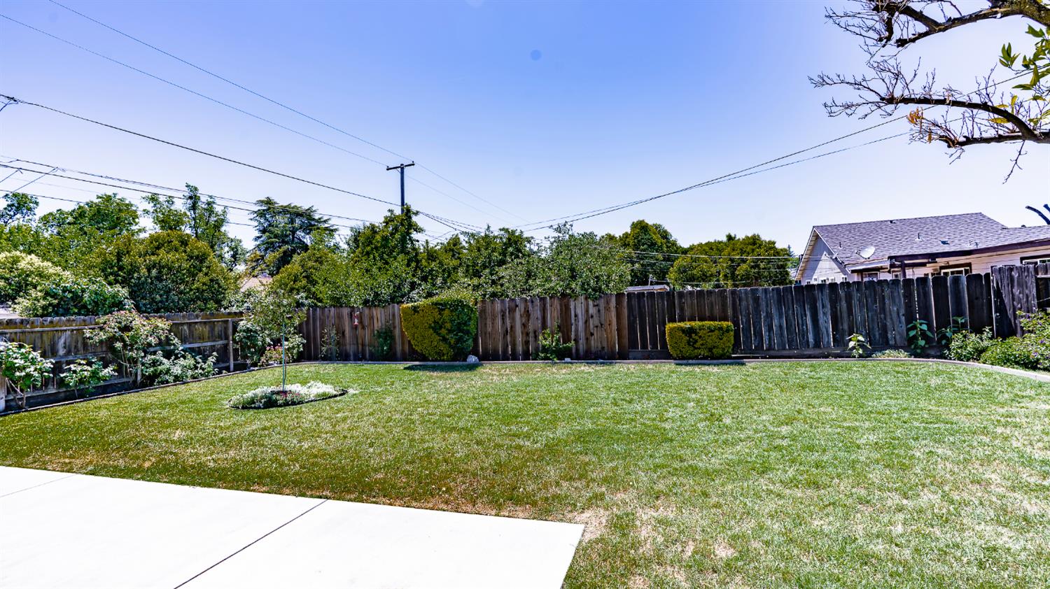 Ramona Avenue, Modesto, California image 16
