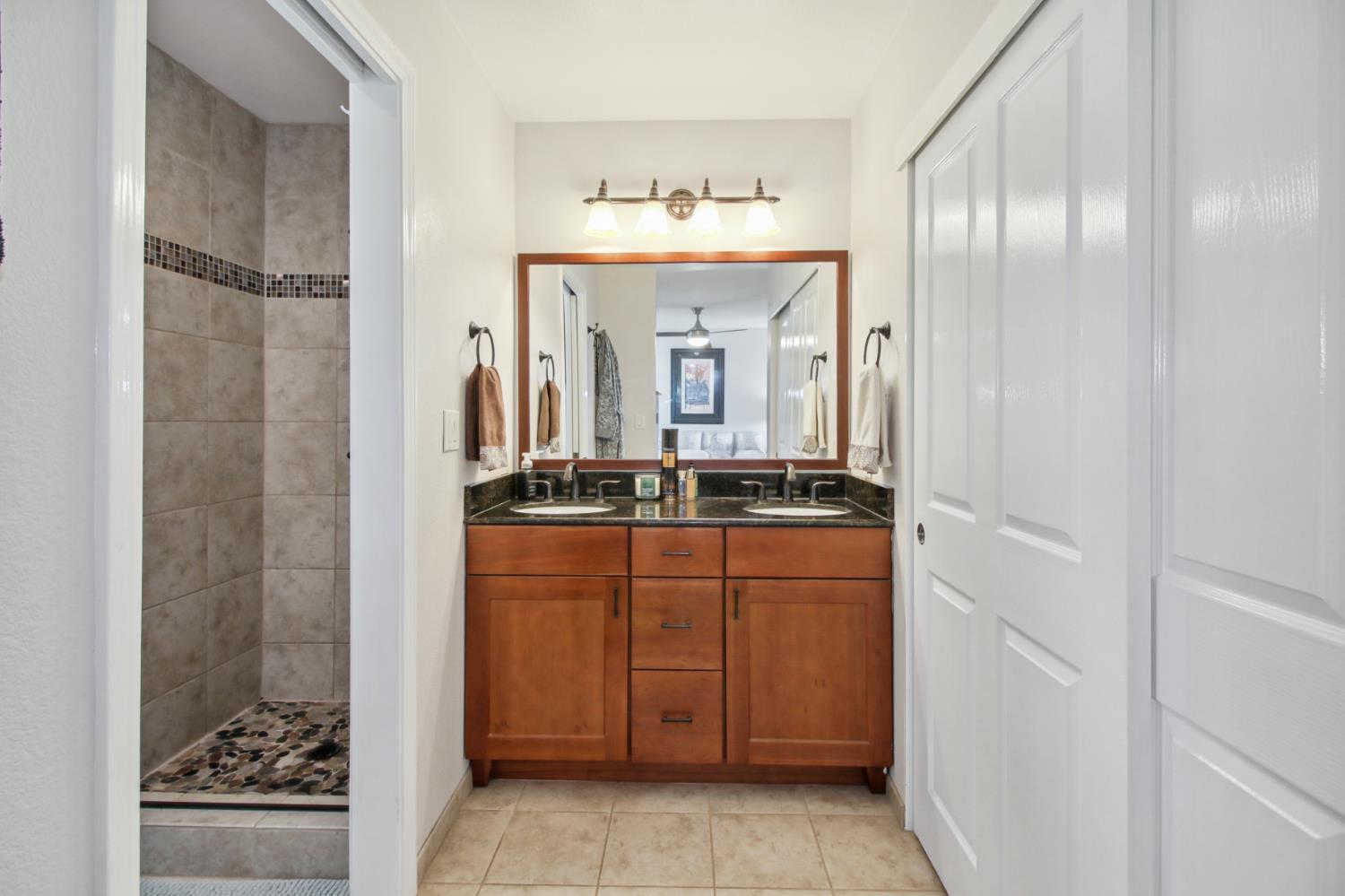 Parmis Court, Citrus Heights, California image 25