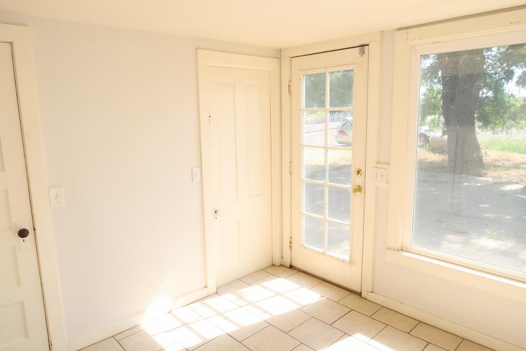 Walnut Avenue, Marysville, California image 19