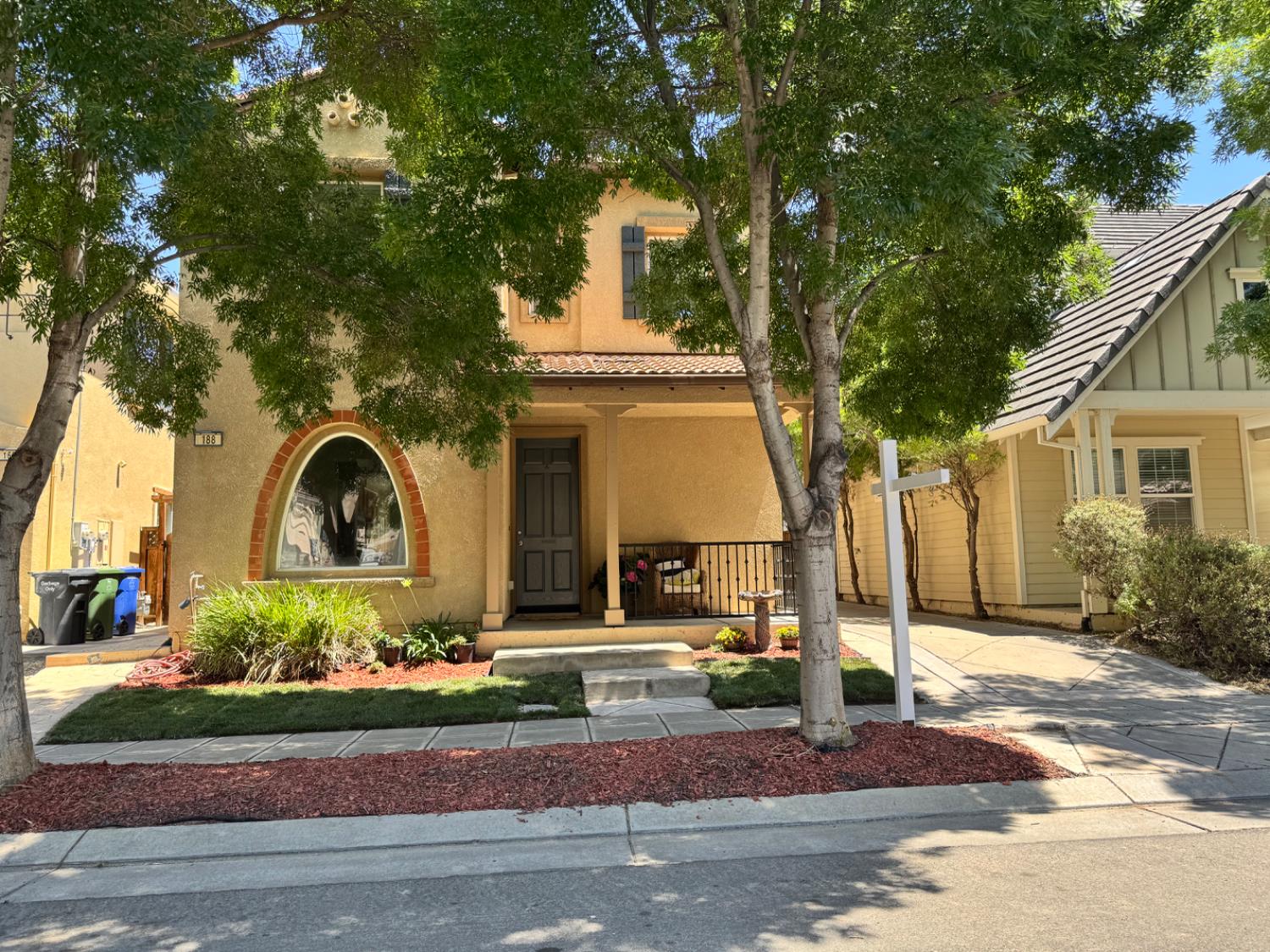 S Pacifico Street, Tracy, California image 2