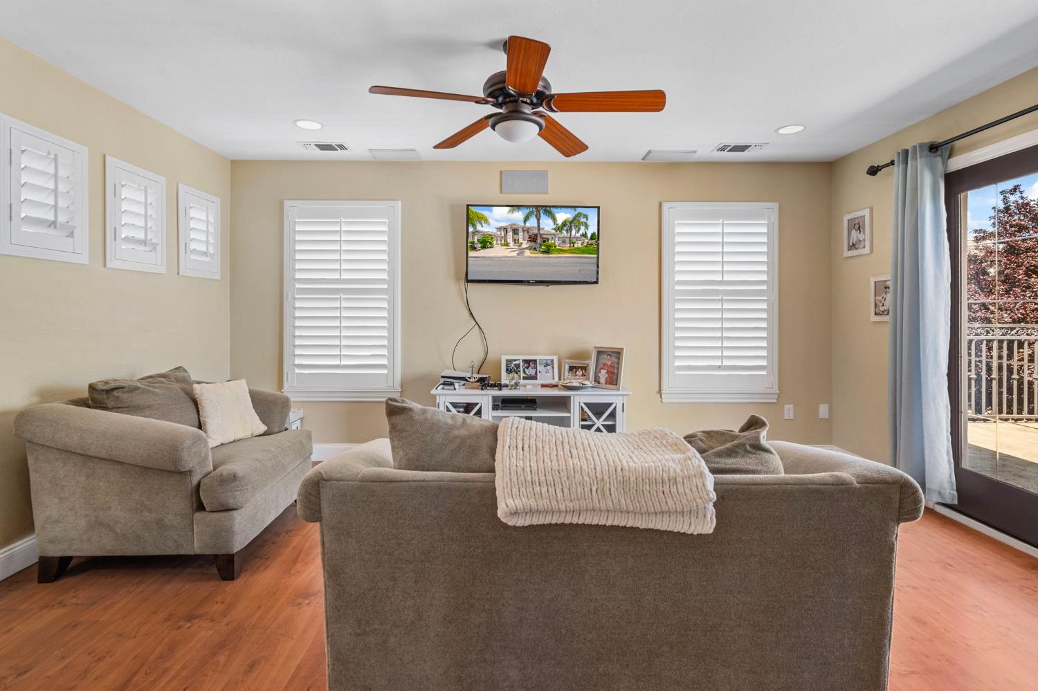 Terracina Circle, Manteca, California image 39