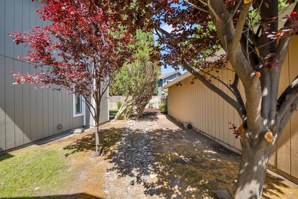 Summerwind Way, Sacramento, California image 42