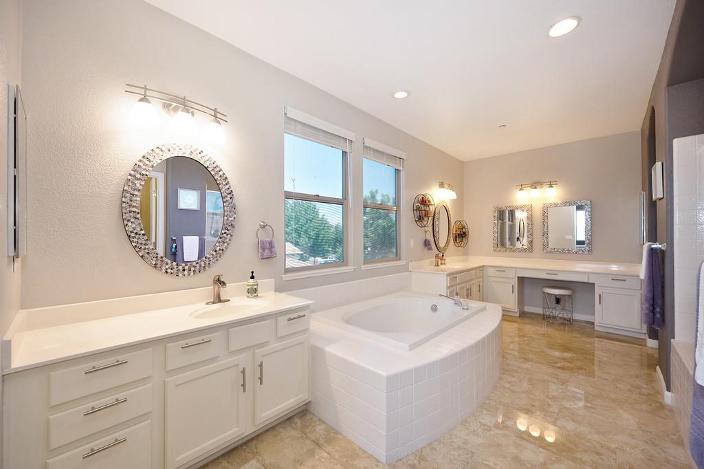 Bella Cir, Lincoln, California image 36