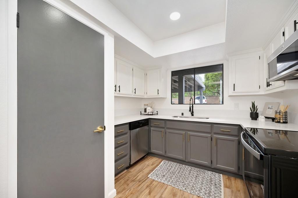 Photo #11: 225070528 Listing: Photo #11
