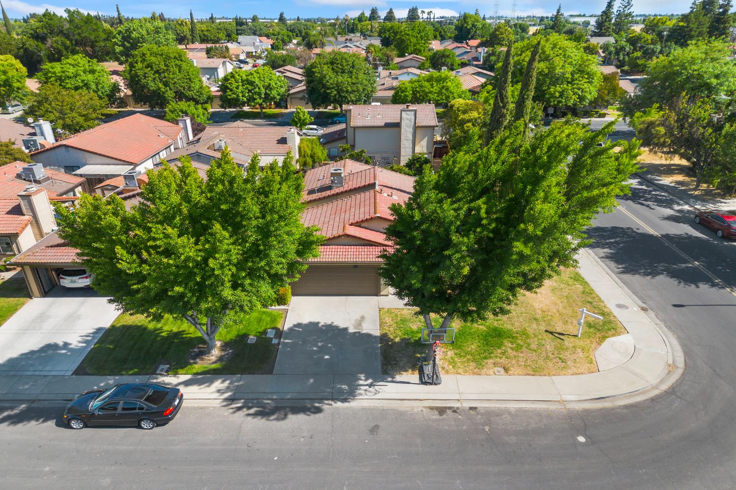 Grapeleaf Way, Modesto, California image 2