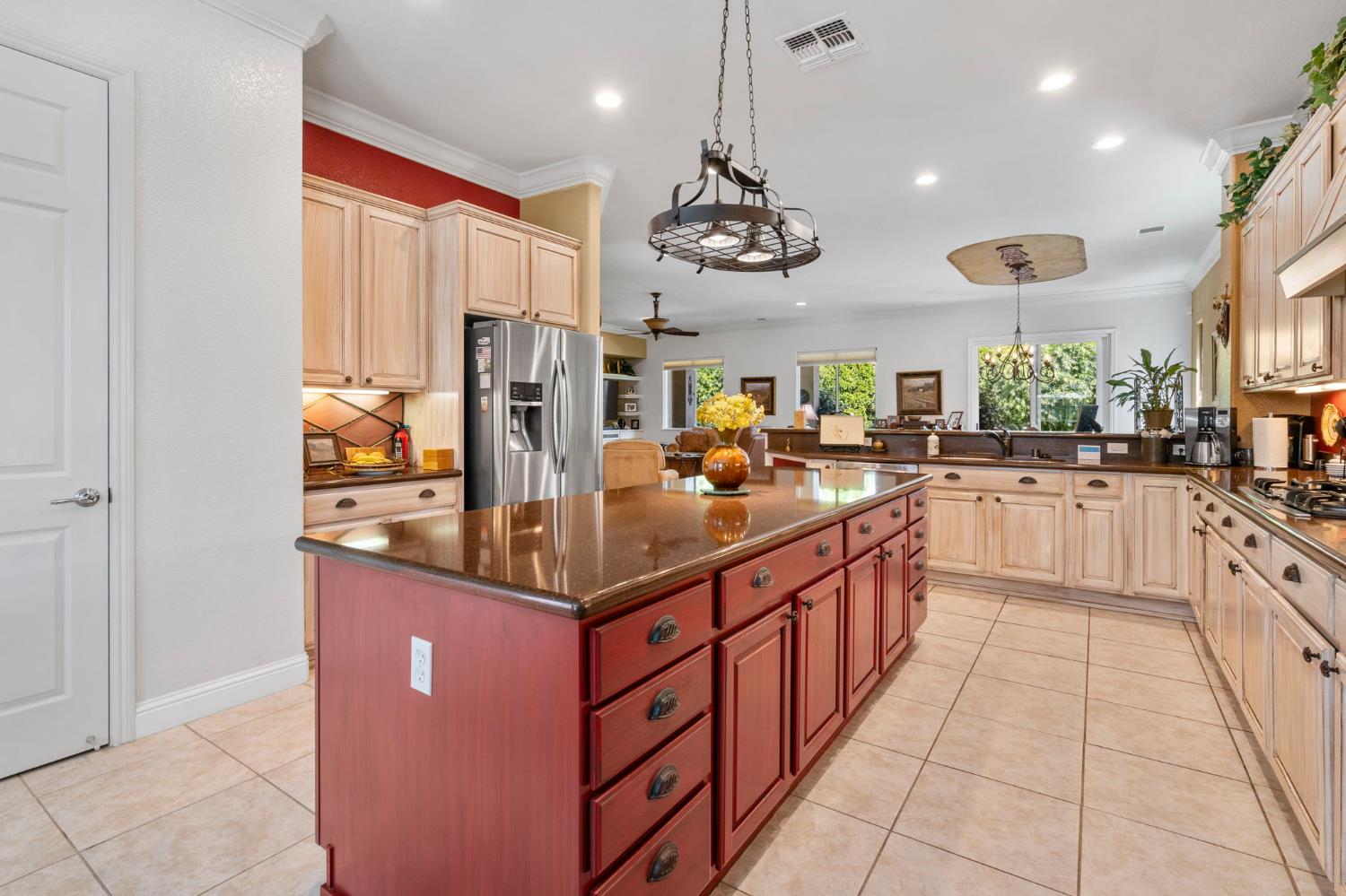 Maple Valley, Manteca, California image 20