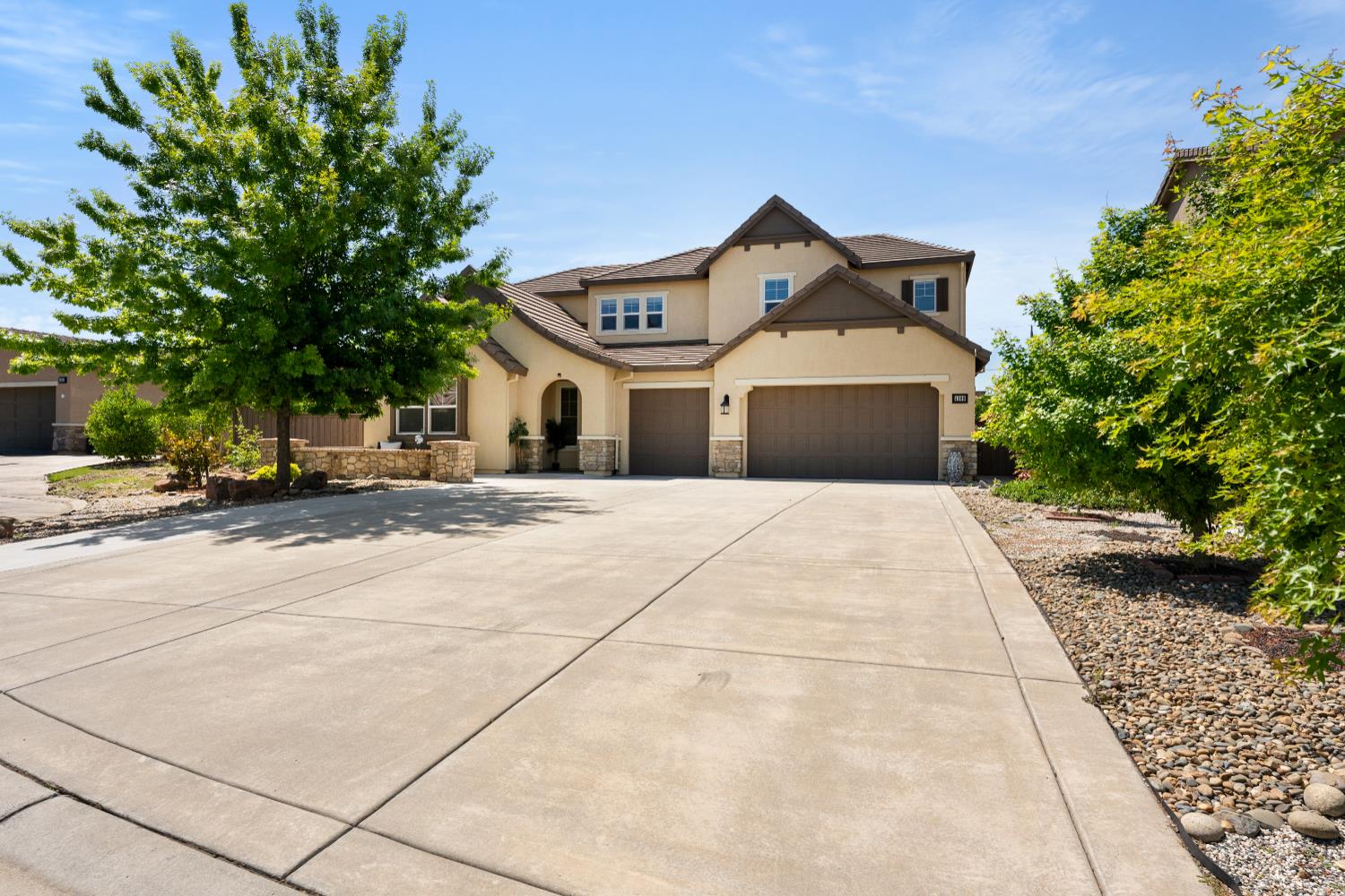 Homestretch Court, Roseville, California image 40